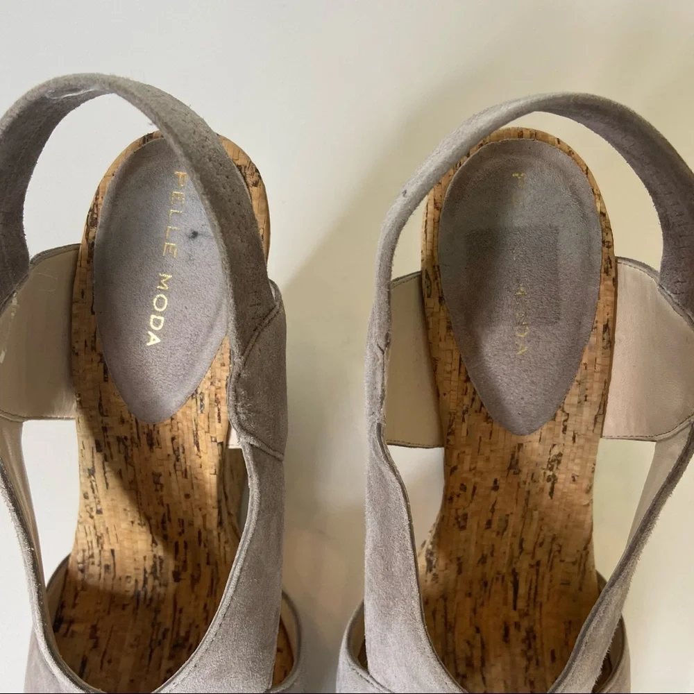 Gray Suede Crisscross Wedge Sandals Size 8.5 - Picture 8 of 9